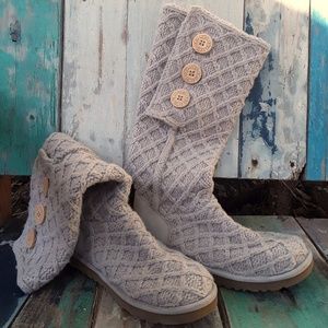 Ugg cardy with lattice boots 8